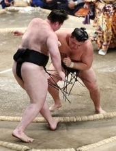 霧島の寄り切り