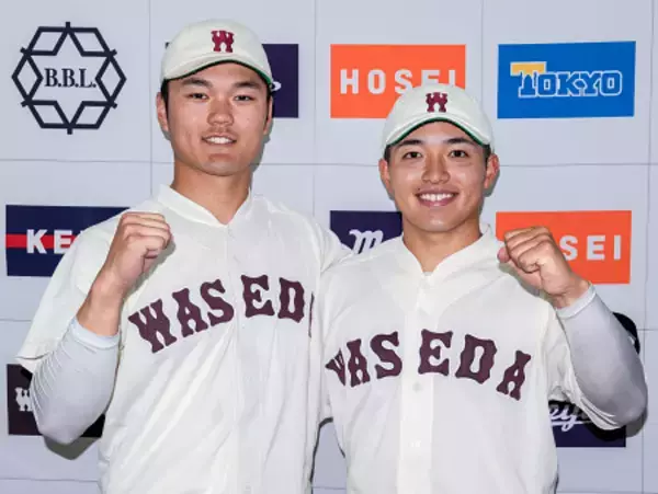 早大の阿部と香西　東京六大学野球