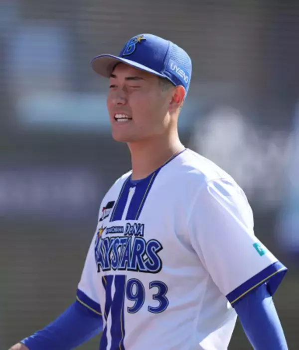 悔しげな庄司　プロ野球