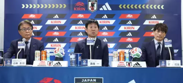 記者会見する森保監督ら　Ｗ杯サッカー
