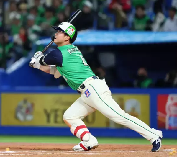 丸山和郁がサイクル安打　プロ野球
