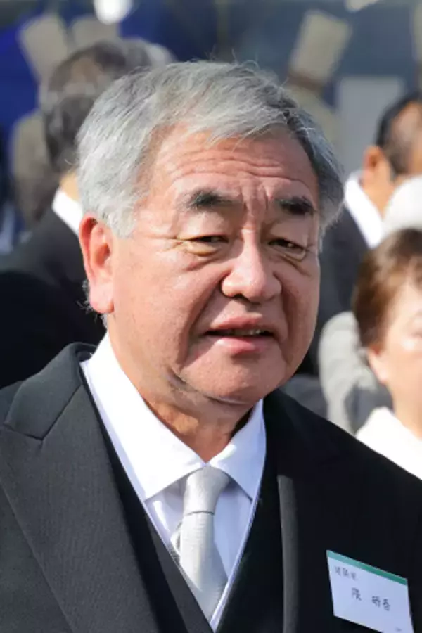 建築家の隈研吾さんに生涯功労賞