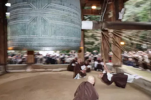 知恩院で一足早く除夜の鐘