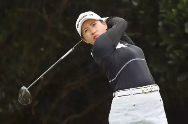 永井が首位発進　女子ゴルフ