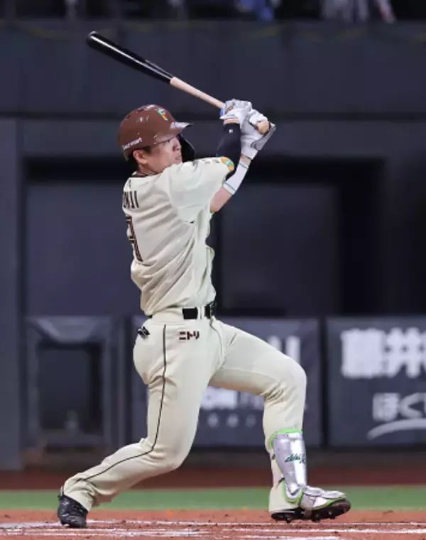プロ野球・日本ハム８―２西