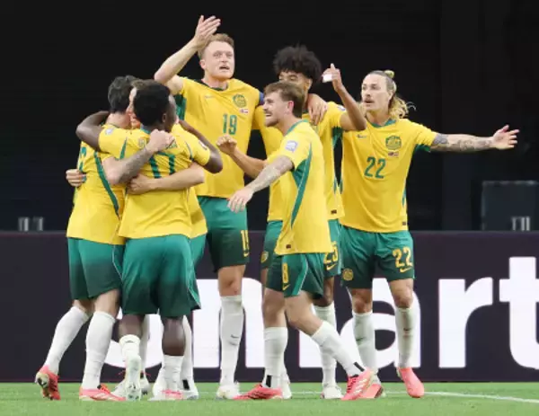 喜ぶ豪州イレブン　Ｗ杯サッカー