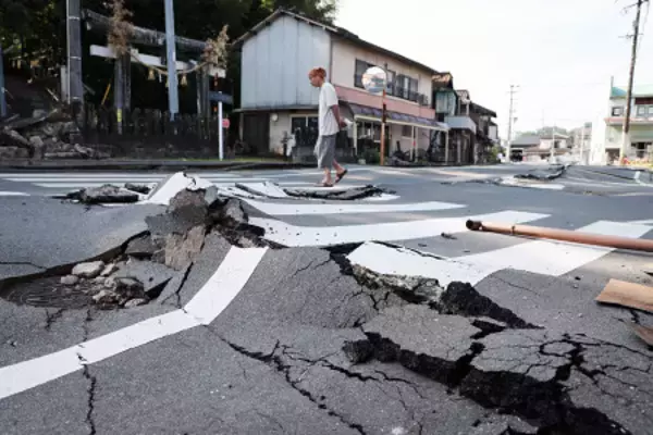 被災地、記録的な酷暑警戒