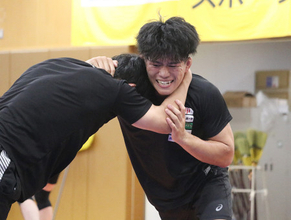 レスリングの清岡幸大郎が抱負