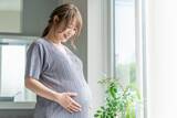 「産後に骨盤矯正は本当に必要？産婦さんの疲労回復に鍼灸治療という選択肢」の画像1