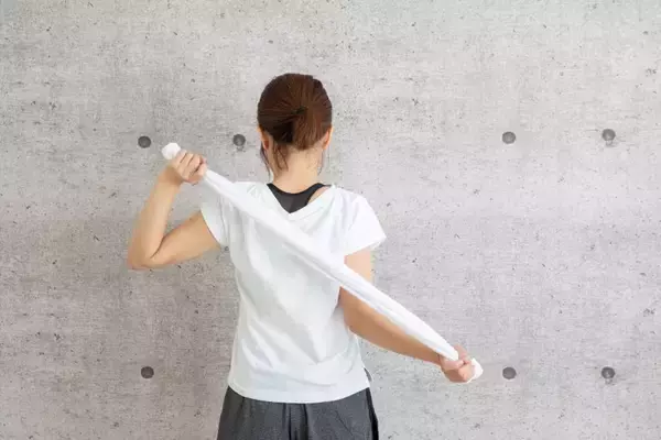 乾布摩擦は"細胞のスイッチ"だった──更年期こそ見直したいミトコンドリア活性法