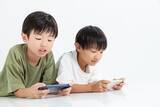 「「気づいたら20万円」を防ぐ。子どものオンラインゲーム課金、いま家庭で決めておきたい3つのルール」の画像1