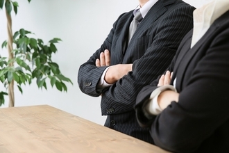 セクハラ、パワハラの訴えを上司が黙認・放置するとどうなる？法的に問題なのか