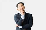 「50代の転職はなぜ難しいのか　年収ダウンの実態と、後悔しない人が転職前にしていること」の画像1