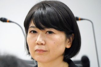 「金で解決できると思ってる？」“ラブホ密会”前橋市長　給与50％減で続投宣言に厳しい声…さらにカット後も「好待遇の金額」が