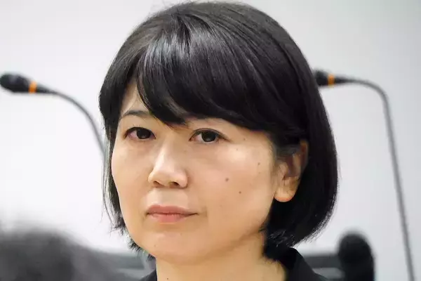 「金で解決できると思ってる？」“ラブホ密会”前橋市長　給与50％減で続投宣言に厳しい声…さらにカット後も「好待遇の金額」が