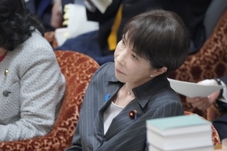 「円安でウハウハ」「国益に反する」中央公聴会で高市首相の経済めぐる識者評価が真っ二つ…SNSでは“ホクホク”発言を受けた懸念も