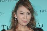 「《シースルー下着、一糸まとわぬ姿も》雛形あきこ「相当攻めている」22年ぶり写真集…関係者が漏らした「衝撃」中身」の画像1