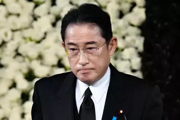 岸田首相　防衛増税は「国民の責任で」発言にネット憤怒…「高市早苗を総理大臣に」ハッシュタグが急加速