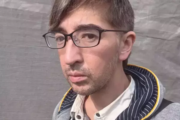 元天才子役の44歳俳優　“クズ解散”騒動が物議の「ガッポリ建設」に緊急加入…本誌に語った「まさかの理由」