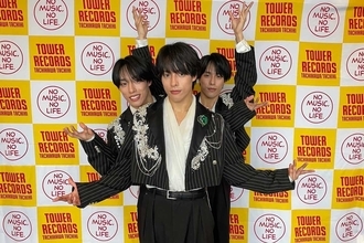 「阿修羅マイケル」が話題の佐藤三兄弟　デビューイベントで明かした憧れの“レジェンド3人組アイドル”
