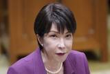 「「ズレっぷりがスゴイ」高市首相　国会空転のなか「日本ジュエリー ベストドレッサー賞」表彰式には出席が物議…小沢一郎氏、ひろゆき氏も痛烈批判」の画像1
