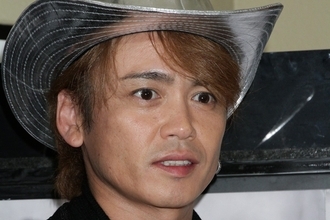 《旧ジャニ退所から約31年》56歳“国民的アイドル”「干された」の噂も…ハワイ移住→パチンコ店イベント参加の現在地
