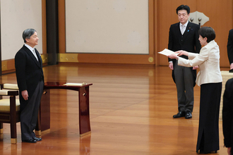 高市改造内閣の皇居での「認証式」部屋が“格下げ”の波紋…関係者が首を傾げた“工事のタイミング”