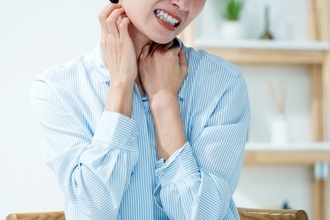 《花粉症に“悪影響”の意外な食材》スギ花粉症患者が“トマトを食べてはいけない”ワケ