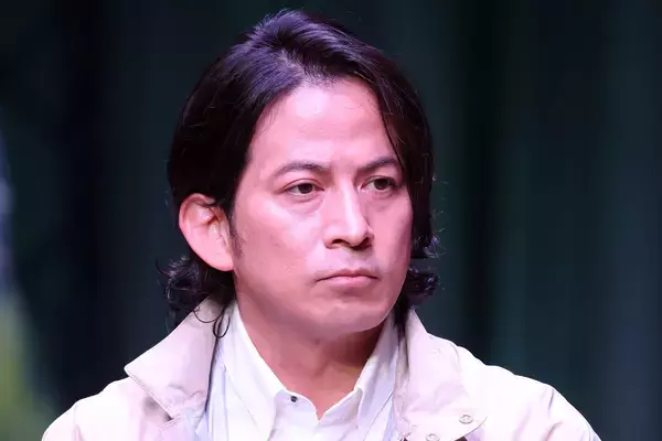 岡田准一　10月からプライム帯のMC番組が2本に！　爆増する“ギャラ”の行き先