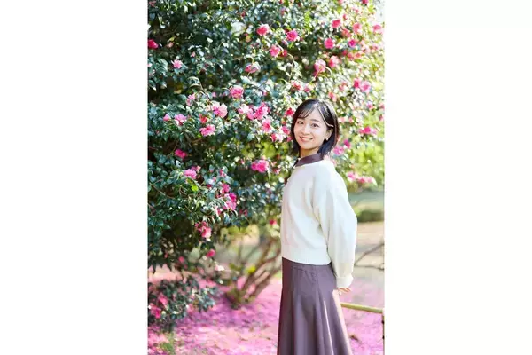 《祝31歳に》佳子さま　ご着用のご当地アクセサリーの“爆売れ”、“寝顔盗撮”騒動も…激動の1年間をプレイバック