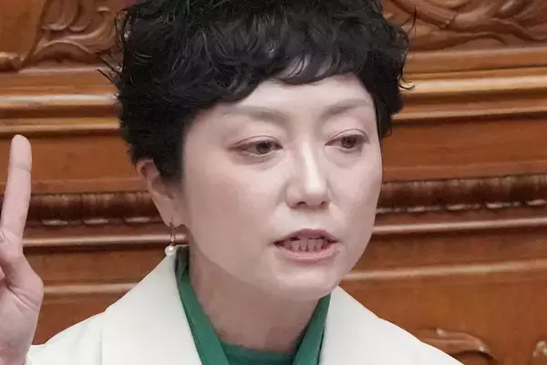 「最前線に行けば血まみれになりますよ！」れいわ・奥田共同代表　代表質問デビューでの激烈追及に議場騒然…高市首相は去り際の挨拶を「完全スルー」