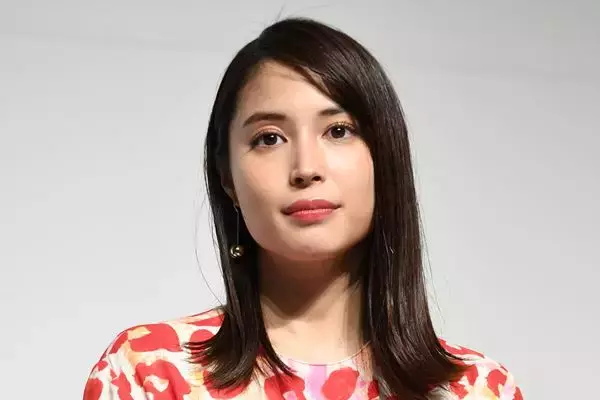 「煽りすぎ」と大荒れ…広瀬アリス　“推しの結婚”巡る持論で謝罪も炎上を加速させた「余計な一文字」