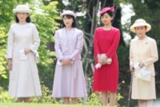 佳子さま　園遊会では“春らしくない”と疑問の声も再びご着用…お召し物で貫かれる“赤色好き”