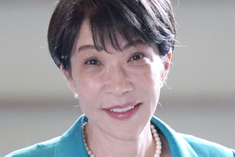 「あまりにも幼稚」芥川賞作家　高市首相の“言い分”を痛烈批判…「嘘の経歴」と疑惑を糾弾も