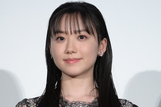 芦田愛菜『薬屋のひとりごと』主演決定で指摘される“皇室との縁”、両陛下とは「意外な共通点」も