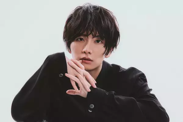 「言葉の先に誰かがいることを忘れないように」実写映画単独初主演！板垣李光人の「言葉との向き合い方」