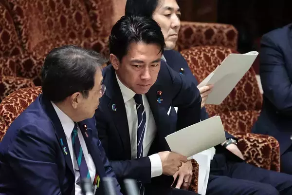 海上自衛隊「トマホーク」発射の“PV風”動画が物議…小泉防衛相は絶賛も「戦争美化」と一部から批判の声、防衛相が答えた「見解」