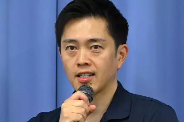 「差し出す気はございません」吉村知事の「政治家に向いている人」実名告白にファン反発