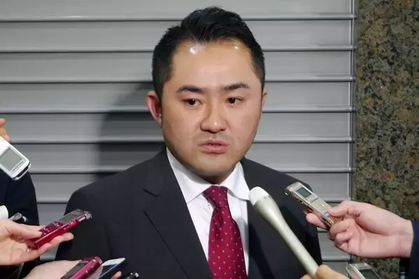 “パパ活疑惑”吉川議員　会見＆辞職もせず釈明はブログで…驚異の居直りに“メンタル強すぎ”と戦慄の声