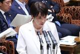 「高市首相、予算委の「魚を3枚におろせますか」珍質問にズッコケ…自民議員が“本題”から逃げるワケ」の画像1