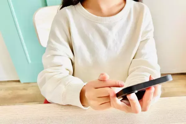 「元カノは撮らせてくれた」対抗心を煽って性的画像を得て脅迫を…激増するセクストーションとは？