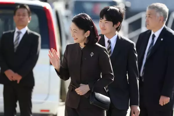 悠仁さま　学業より優先で連続週末ご公務…見え隠れする紀子さまの「愛子天皇待望論」への警戒