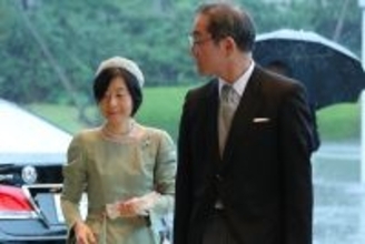 黒田清子さんに秋篠宮さまが“支持回復”をご相談…30年前には母・美智子さまへのバッシングに対応も