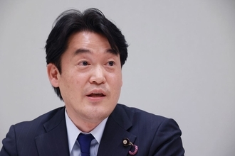 小西議員「サル」発言でメディアに法的措置示唆も首相秘書官の“オフレコ発言”を猛批判の過去