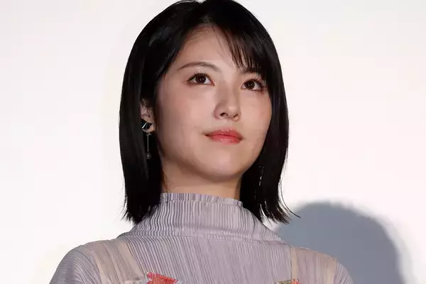 「待ってマジで!?」浜辺美波　ストーリーズの“匂わせ投稿”に反響続出…一緒に休日を過ごした“意外なお相手”