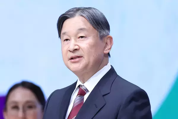 「珍しくお顔を強張らせてる」天皇陛下　7割が女性天皇を容認のなか…皇族確保策の議論に述べられた“ご懸念”に広がる衝撃