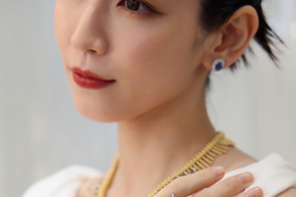 「ビックリした」国民的朝ドラ女優（33）　“背中ぱっくり”大胆スタイルが大反響…過去に明かしていた「水着グラビアへの葛藤」