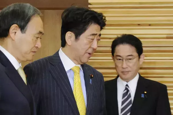 「なんで内情ペラペラ喋ってる？」首相官邸に出向した“元電通マン”が舞台裏を赤裸々暴露で疑問の声続出