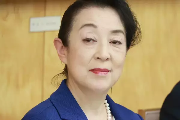 「当選してるやん」とネット話題…自民党大躍進で復活当選果たした「人気芸人の母親」