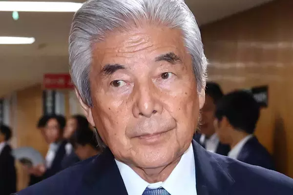 《親子揃って“時代錯誤”》自民・中曽根氏　愛子さまめぐる“不適切”発言で大炎上…国会議員の息子は「破廉恥パーティー」で炎上の過去
